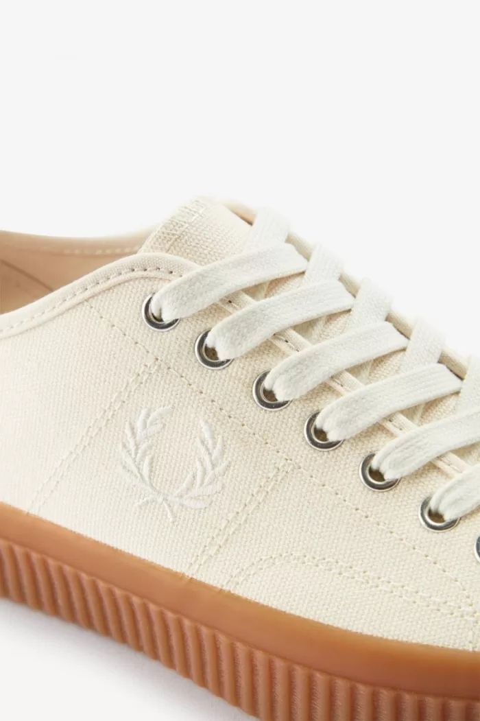 Fred Perry Low Hughes Women’s Plimsolls Beige Light Beige | NUERQ2140